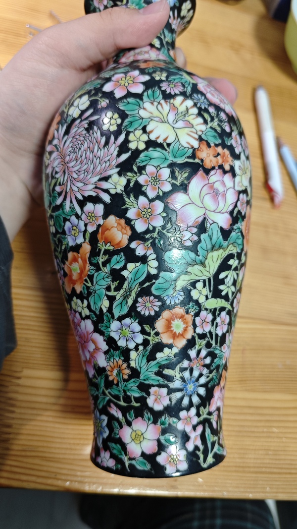 古玩陶瓷解放初 粉彩百花不落地瓶拍賣,當(dāng)前價格0元