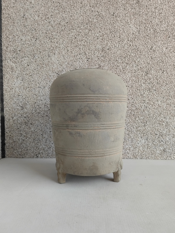 古玩陶瓷灰陶弦紋谷倉拍賣,當前價格1234元
