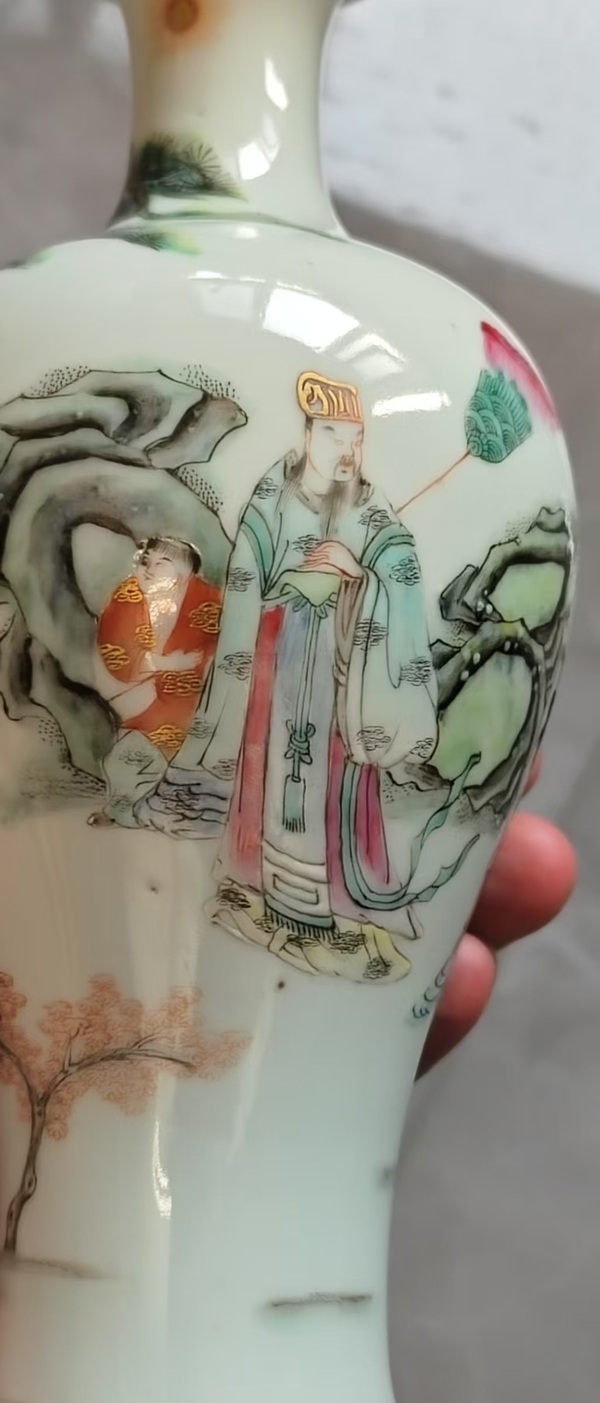 古玩陶瓷粉彩人物故事觀音瓶拍賣，當(dāng)前價(jià)格2500元