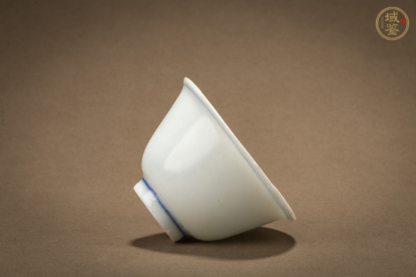 古玩陶瓷明末清初·白釉杯真品鑒賞圖
