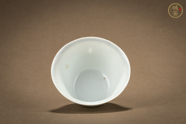 古玩陶瓷明末清初·白釉杯真品鑒賞圖