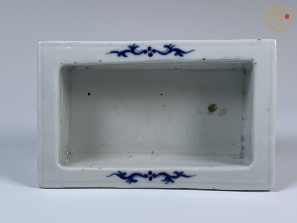 古玩陶瓷清晚期·青花獅子紋水仙盆真品鑒賞圖