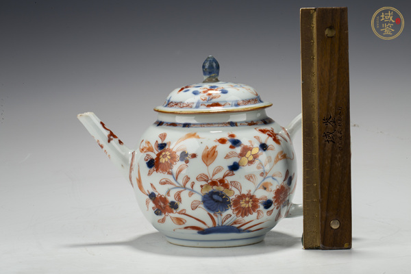 古玩陶瓷清康熙·青花礬紅描金花卉紋茶壺真品鑒賞圖