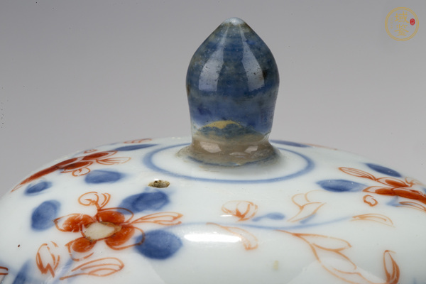 古玩陶瓷清康熙·青花礬紅描金花卉紋茶壺真品鑒賞圖