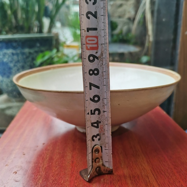古玩陶瓷宋代影青劃花碗拍賣，當(dāng)前價(jià)格300元