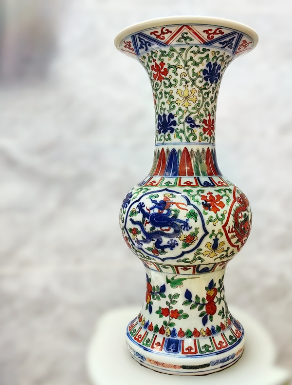 古玩轉賣清光緒·青花五彩團紋花觚拍賣，當前價格2980元