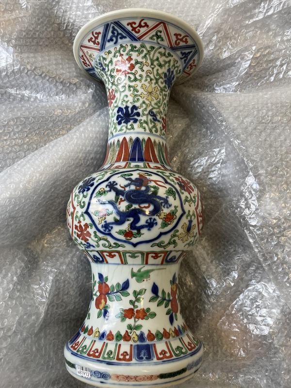 古玩陶瓷清光緒·青花五彩團(tuán)紋花觚拍賣，當(dāng)前價(jià)格28000元