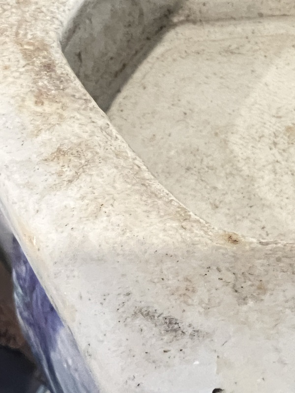 古玩陶瓷青花山水通景紋六方雙耳瓶拍賣,當前價格16000元