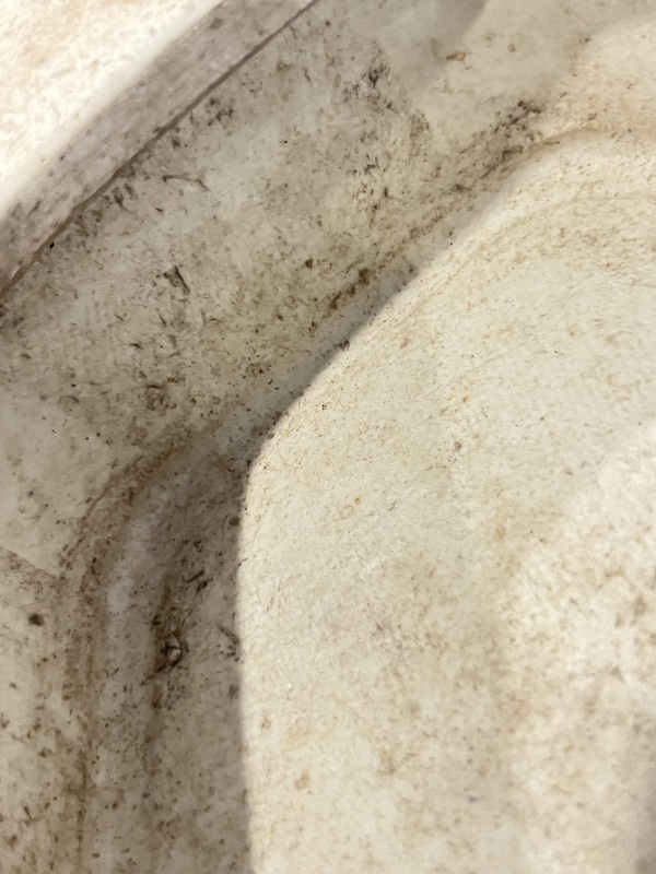 古玩陶瓷青花山水通景紋六方雙耳瓶拍賣,當前價格16000元