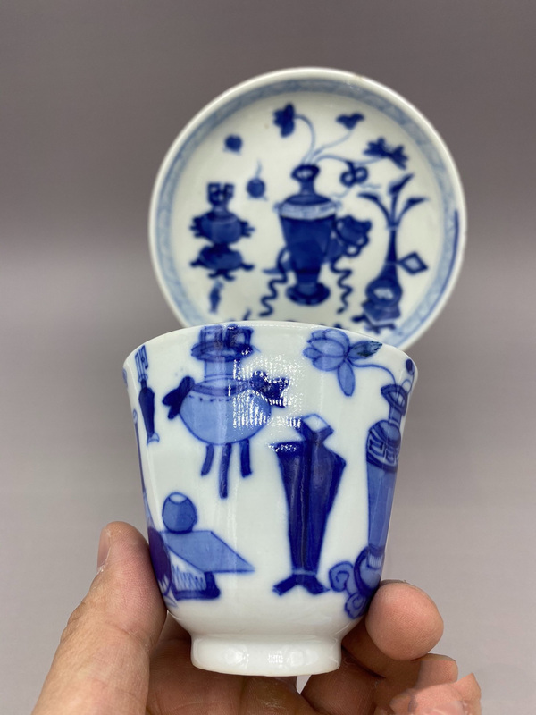古玩陶瓷晚清 青花博古圖鈴鐺杯碟套拍賣，當(dāng)前價(jià)格3000元