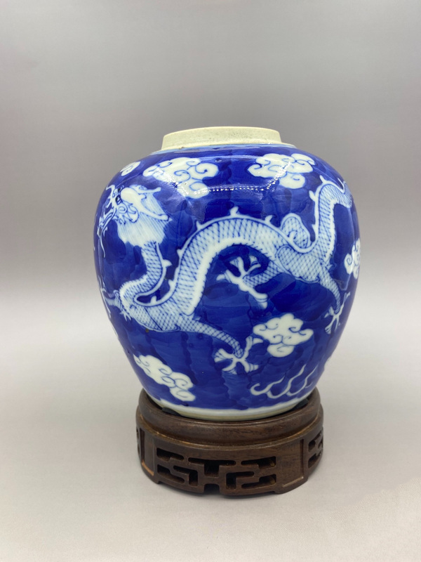 古玩陶瓷晚清 青花留白雙龍趕珠紋罐拍賣，當(dāng)前價(jià)格3800元