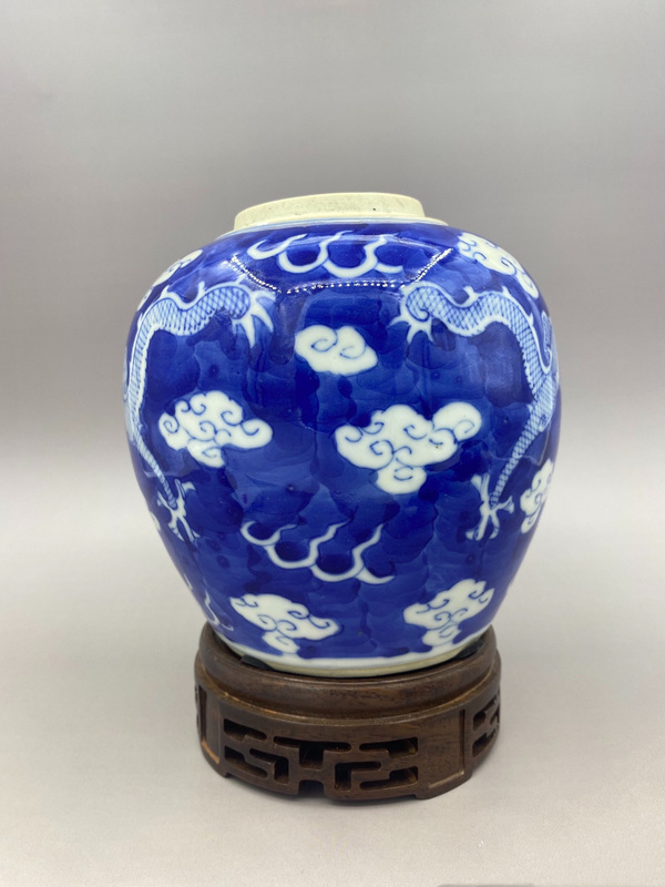 古玩陶瓷晚清 青花留白雙龍趕珠紋罐拍賣，當(dāng)前價(jià)格3800元