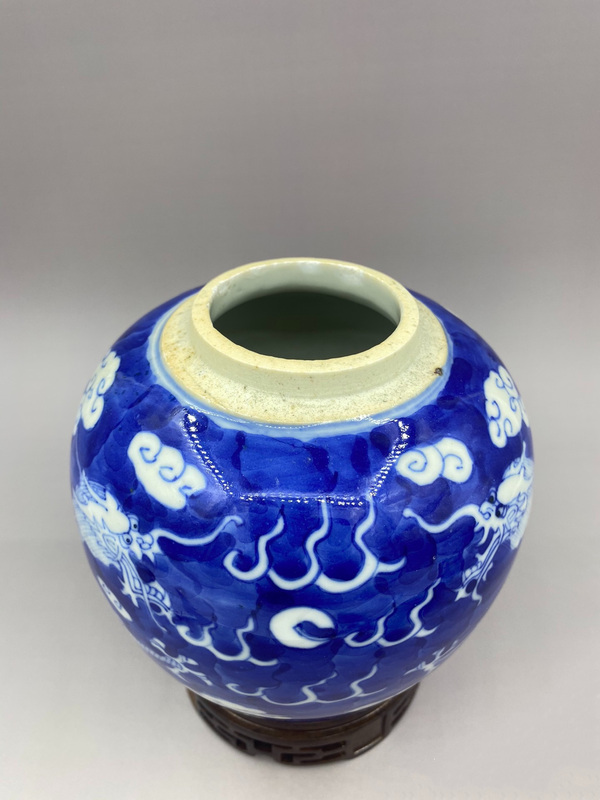 古玩陶瓷晚清 青花留白雙龍趕珠紋罐拍賣，當(dāng)前價(jià)格3800元