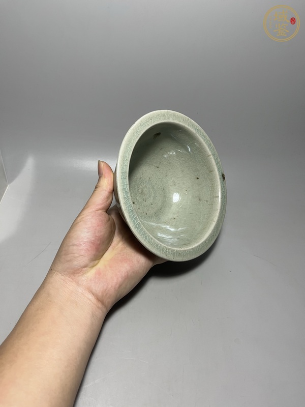 古玩陶瓷青釉折沿碗真品鑒賞圖