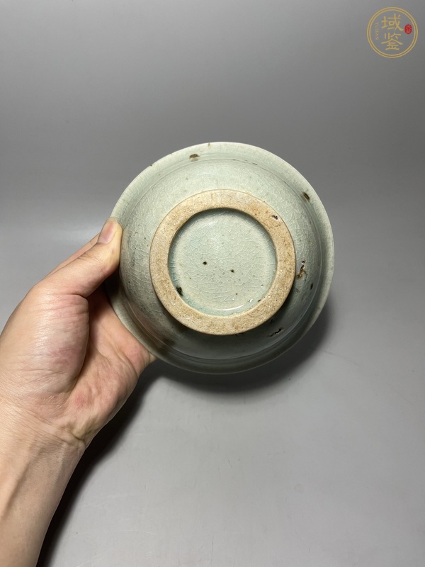 古玩陶瓷青釉折沿碗真品鑒賞圖