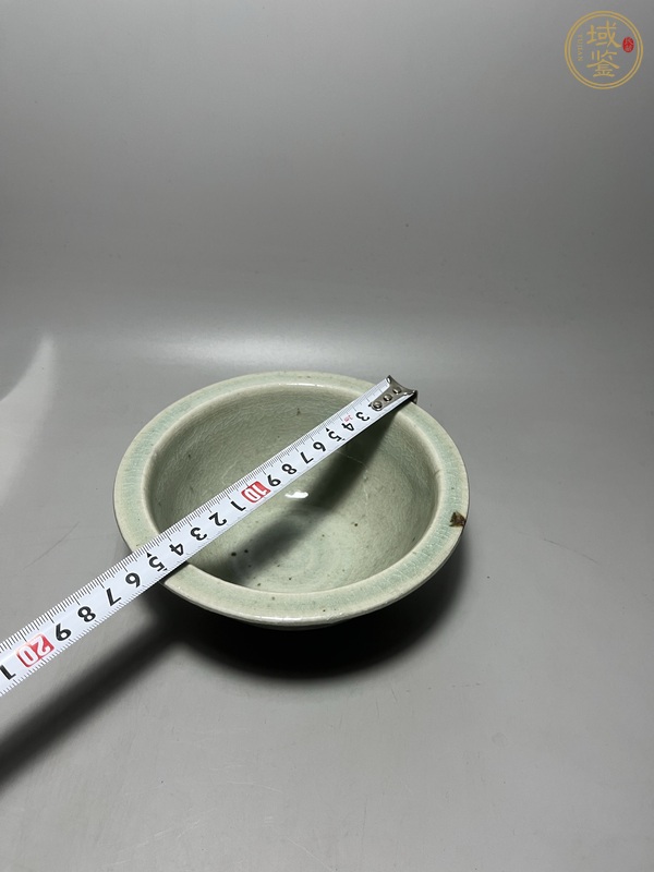 古玩陶瓷青釉折沿碗真品鑒賞圖