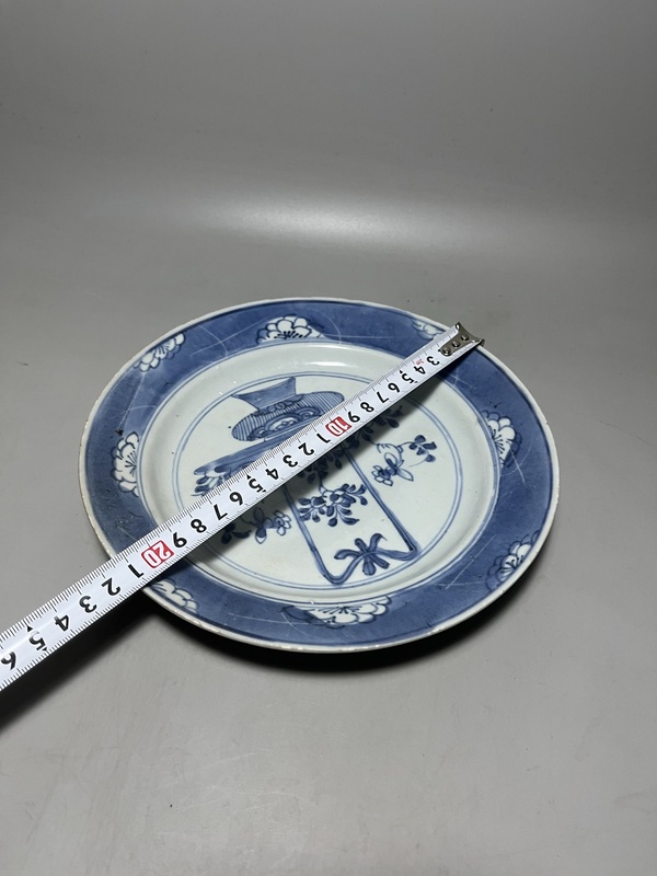 古玩陶瓷康熙青花提籃花卉紋盤拍賣,當前價格0元