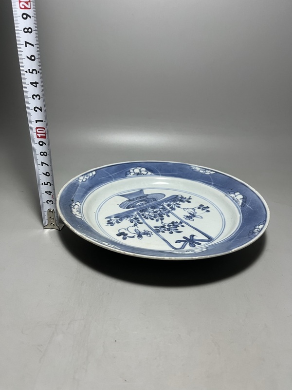 古玩陶瓷康熙青花提籃花卉紋盤拍賣,當前價格0元