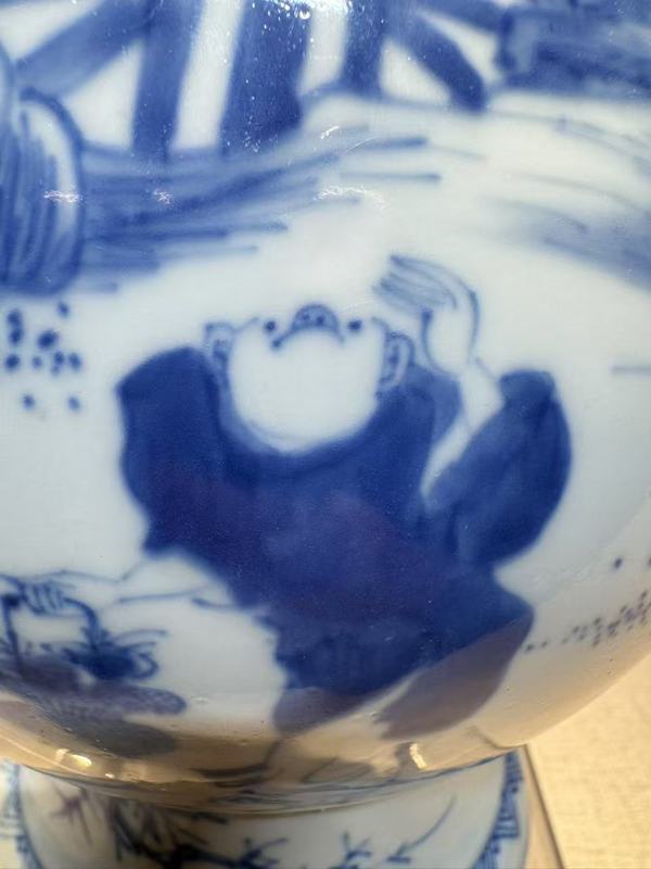 古玩陶瓷康熙青花仙神人物紋盤口尊拍賣，當(dāng)前價(jià)格20000元