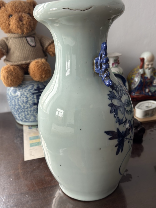 古玩陶瓷清中期豆青釉青花雉雞牡丹圖洗口瓶拍賣，當前價格1800元