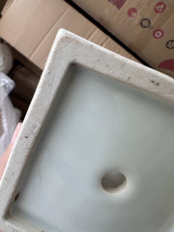 古玩陶瓷黃地粉彩花鳥紋花盆拍賣，當(dāng)前價(jià)格3500元
