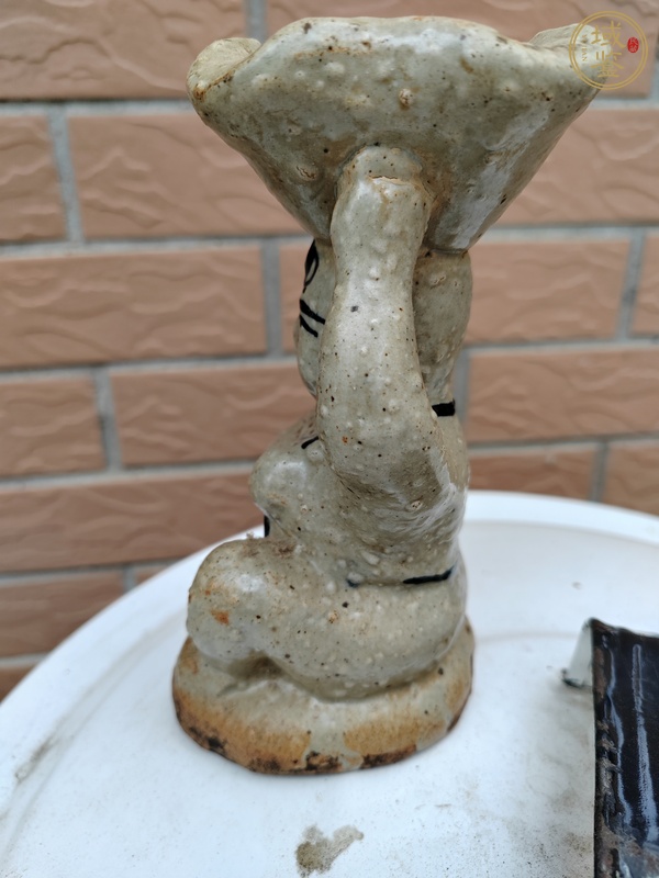 古玩陶瓷磁州窯系童子燭臺真品鑒賞圖