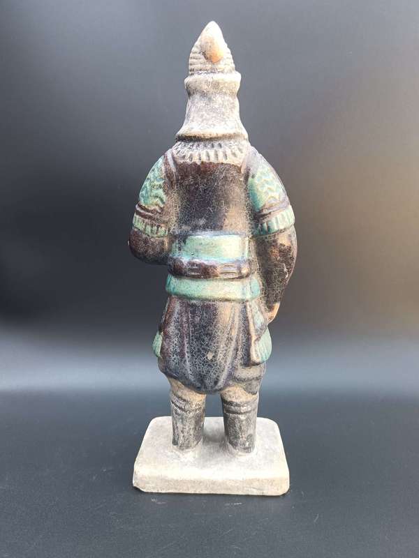 古玩陶瓷明代·三彩武士俑拍賣,當(dāng)前價(jià)格888元