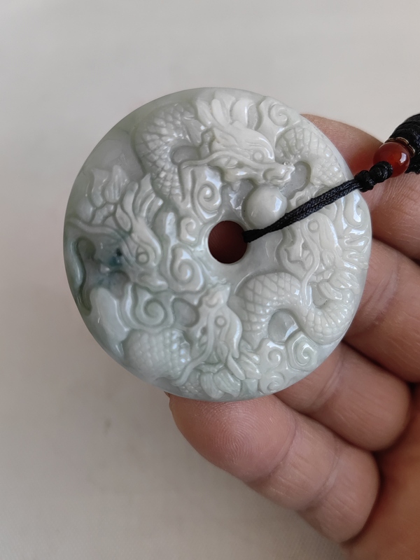古玩玉器天然翡翠“九龍牌”拍賣,當前價格456元