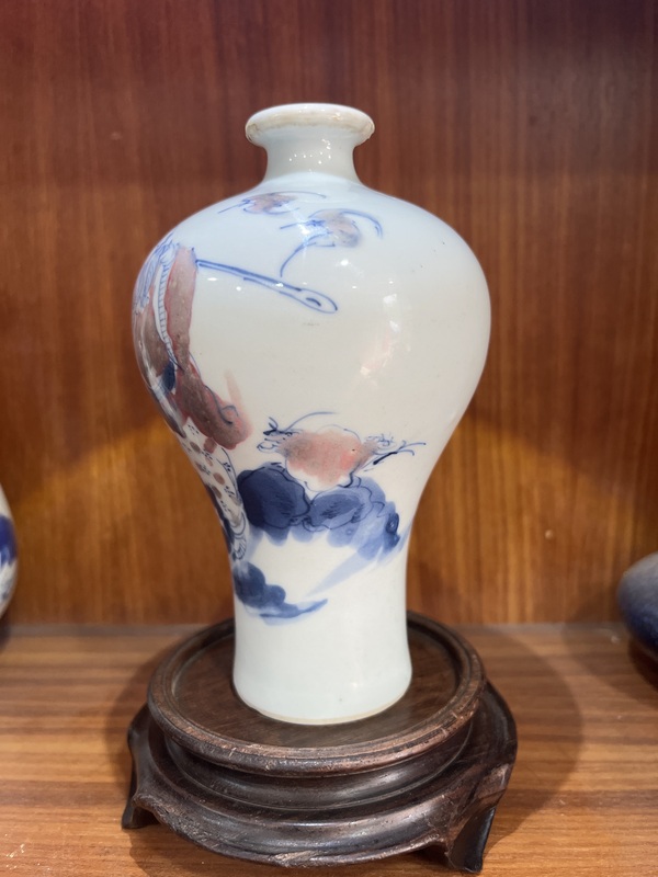 古玩陶瓷青花釉里紅梅瓶拍賣,當前價格28000元