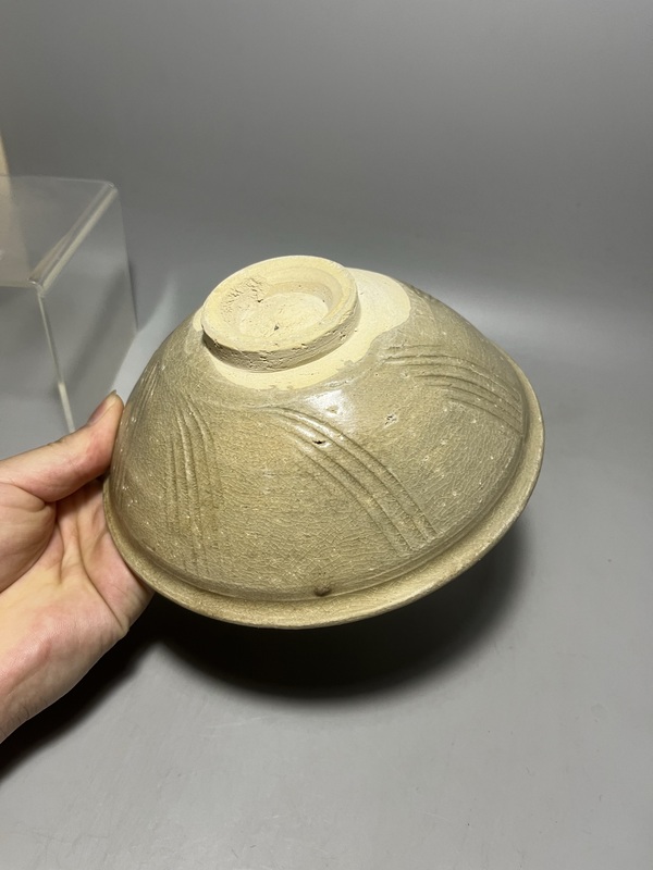 古玩陶瓷北宋青釉刻花撇口碗拍賣,當前價格0元