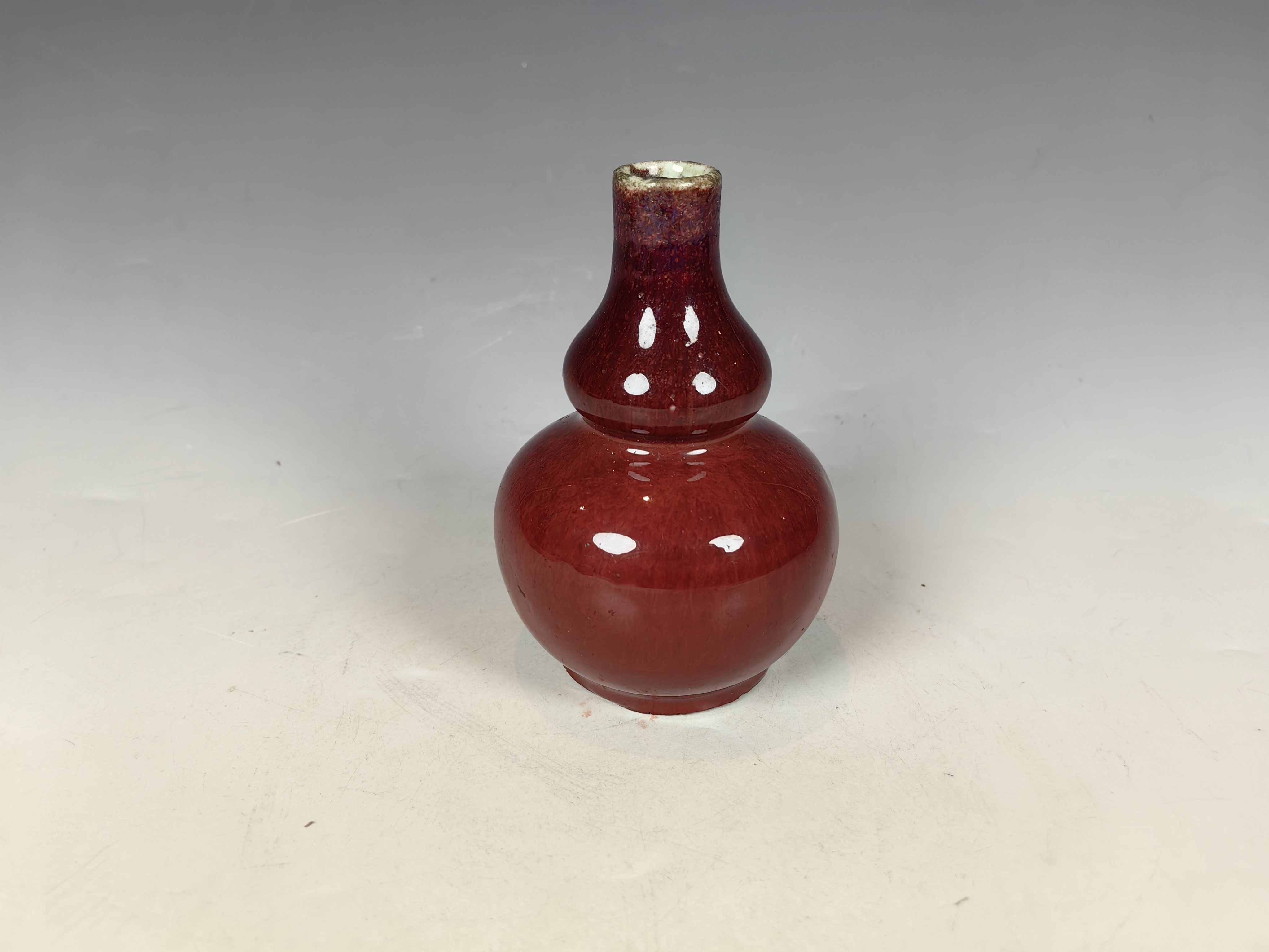 域鉴古玩】清中窑变红釉葫芦瓶鉴定结果_清中窑变红釉葫芦瓶真假鉴别 域鉴古玩】清中窑变红釉葫芦瓶鉴定结果_清中窑变红釉葫芦瓶真假鉴别
