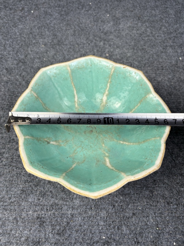 古玩陶瓷粉彩洞石牡丹花口供碗拍賣,當前價格1888元