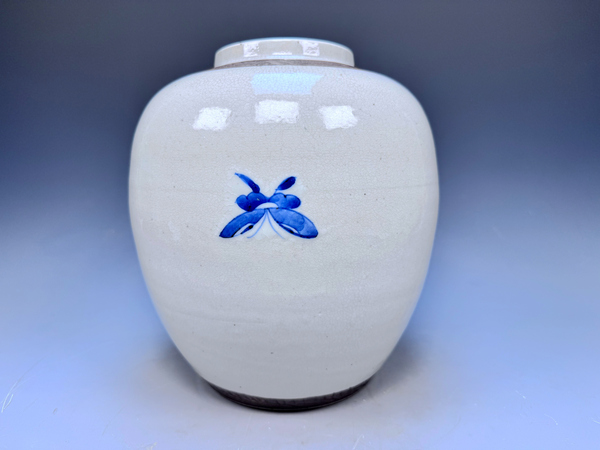 古玩陶瓷清晚期·哥釉青花富貴白頭紋罐拍賣，當前價格16000元