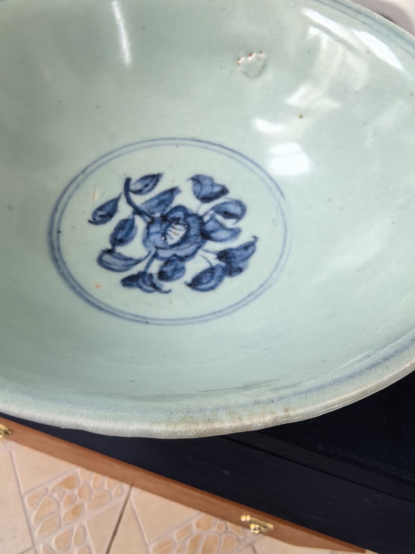 古玩陶瓷明中期青花纏枝花卉紋大碗拍賣,當(dāng)前價格2980元