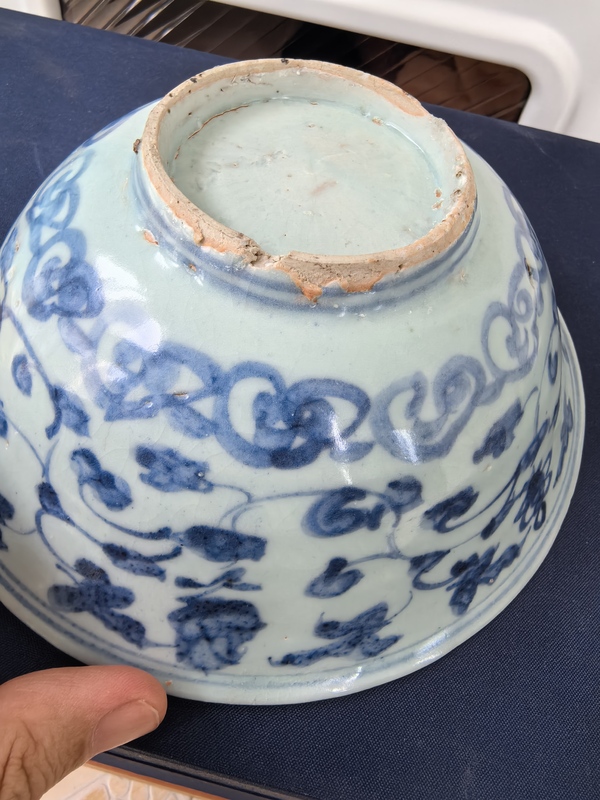 古玩陶瓷明中期青花纏枝花卉紋大碗拍賣,當(dāng)前價格2980元