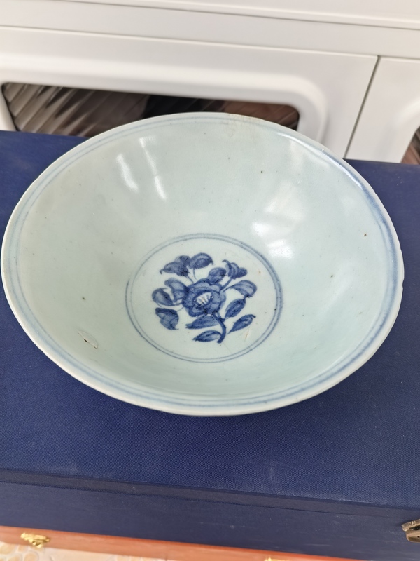 古玩陶瓷明中期青花纏枝花卉紋大碗拍賣,當(dāng)前價格2980元