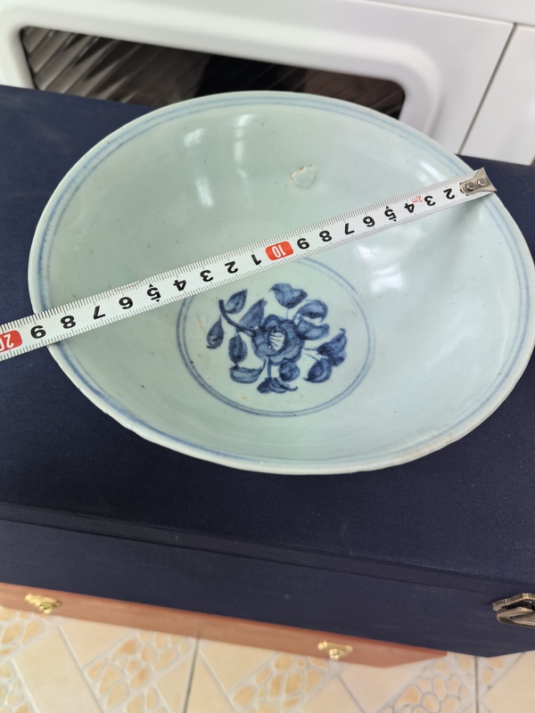 古玩陶瓷明中期青花纏枝花卉紋大碗拍賣,當(dāng)前價格2980元