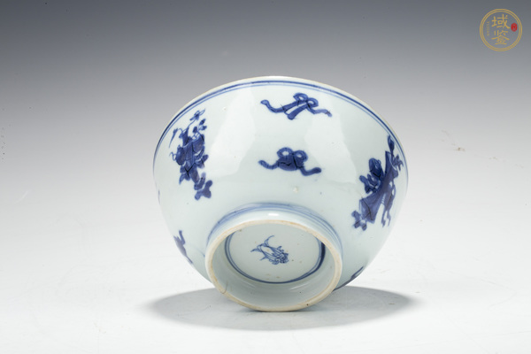 古玩陶瓷清康熙·青花博古花卉紋碗真品鑒賞圖