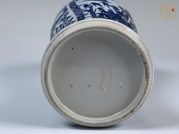 古玩陶瓷清乾隆·細(xì)路青花山水樓閣紋雞腿瓶真品鑒賞圖