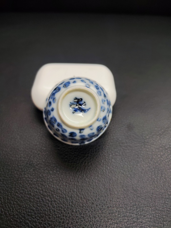 古玩陶瓷青花小杯拍賣，當(dāng)前價(jià)格800元