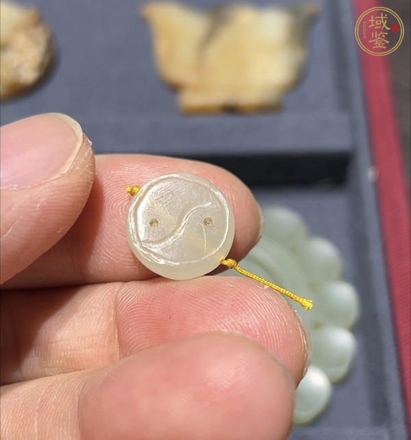 古玩玉器和田玉雕“八卦墜”真品鑒賞圖