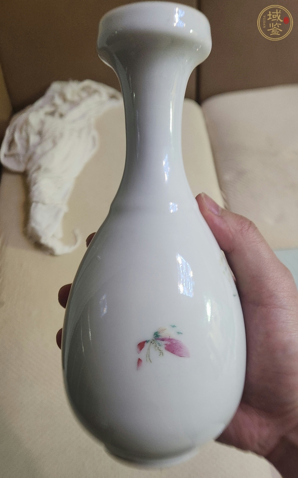 古玩陶瓷民國(guó) 粉彩花鳥(niǎo)紋盤(pán)口瓶真品鑒賞圖