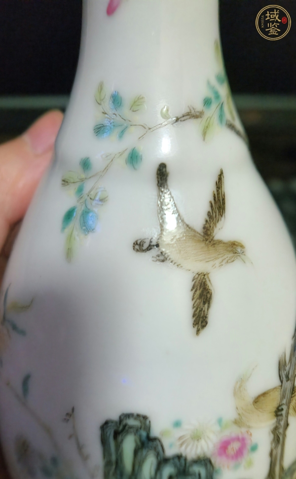 古玩陶瓷民國(guó) 粉彩花鳥(niǎo)紋盤(pán)口瓶真品鑒賞圖