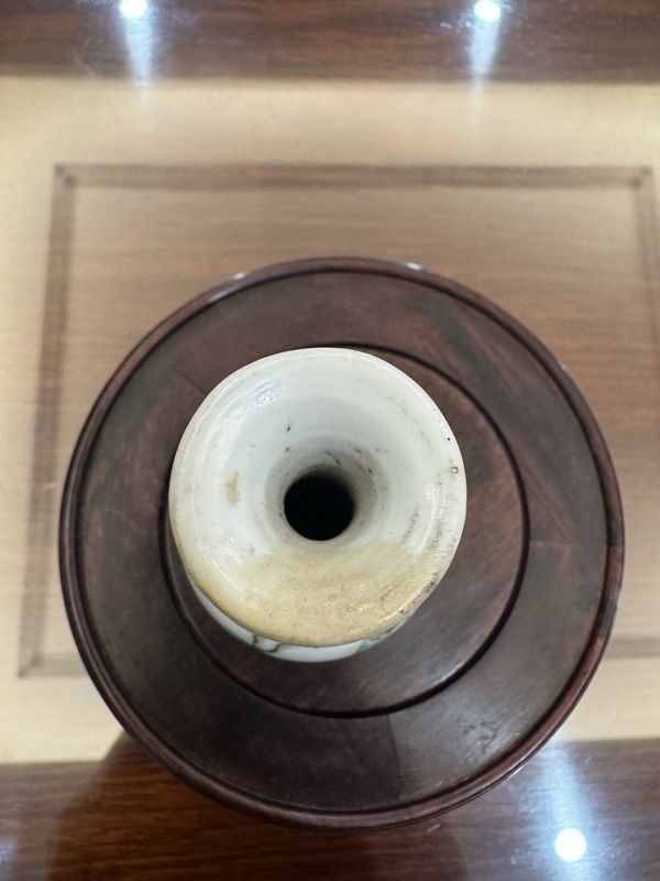 古玩陶瓷瓶拍賣，當(dāng)前價(jià)格0元