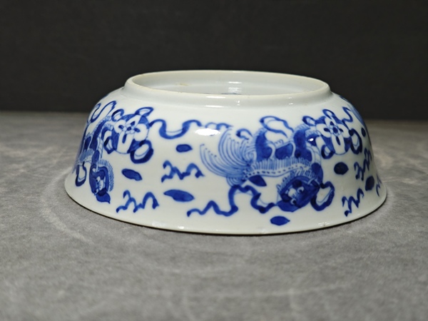 古玩陶瓷青花九獅紋蓋碗拍賣，當前價格2800元