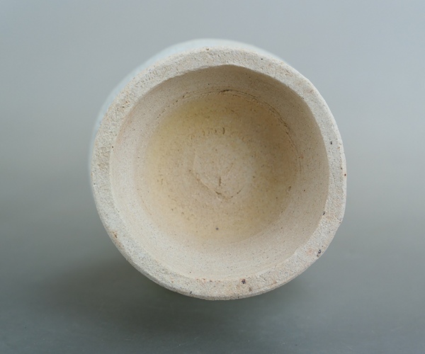 古玩陶瓷宋.青白釉花卉紋撇口瓶（館藏級高級文房雅器）拍賣，當(dāng)前價(jià)格80元