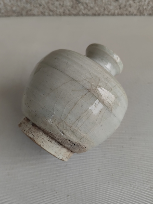 古玩陶瓷白釉瓶拍賣,當前價格680元