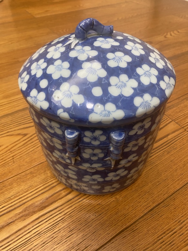 古玩轉(zhuǎn)賣青花冰梅圖蓋缸拍賣，當(dāng)前價(jià)格0元
