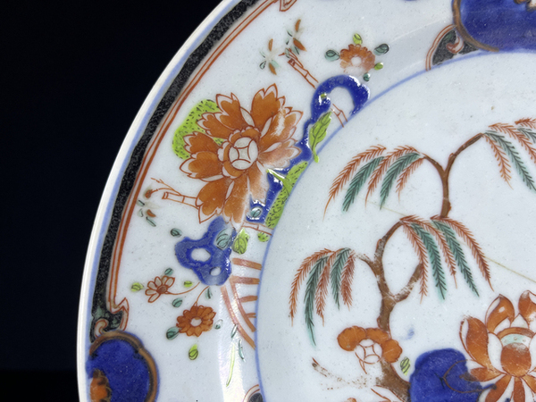 古玩陶瓷清康熙·青花加彩花卉紋盤拍賣，當(dāng)前價(jià)格900元