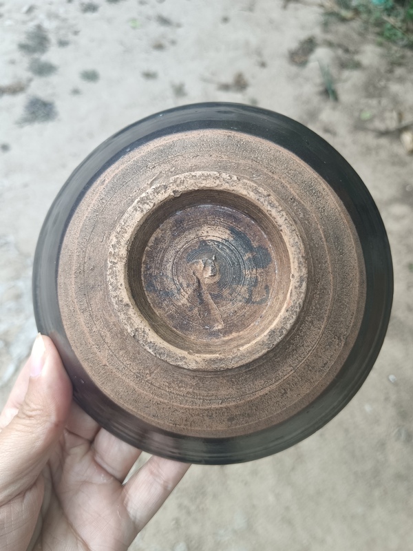 古玩陶瓷元末明初～黑釉酒碗拍賣，當前價格128元